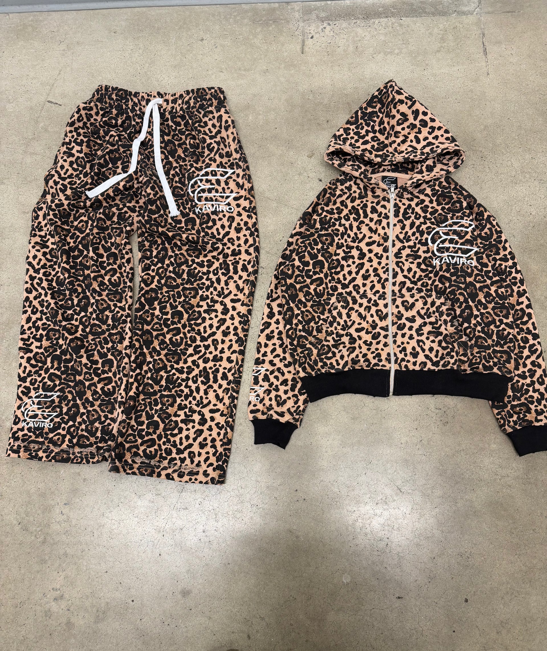 Cheetah set